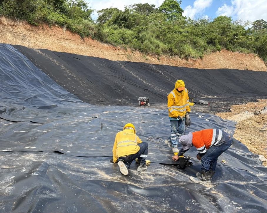 Los errores más comunes al instalar geomembranas y cómo evitarlos